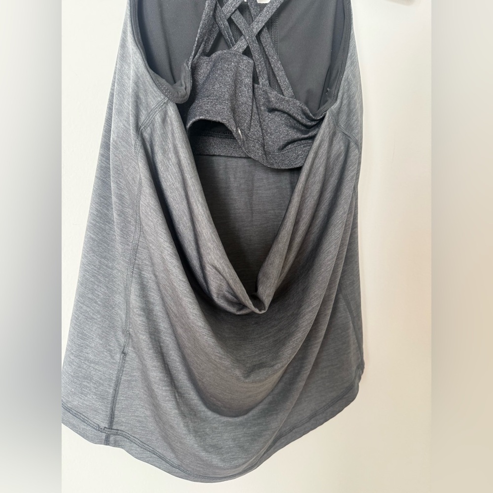 Like New Prana Waterfall Criss Cross Built in Bra Scoop Back Workout Tank - Picture 13 of 14